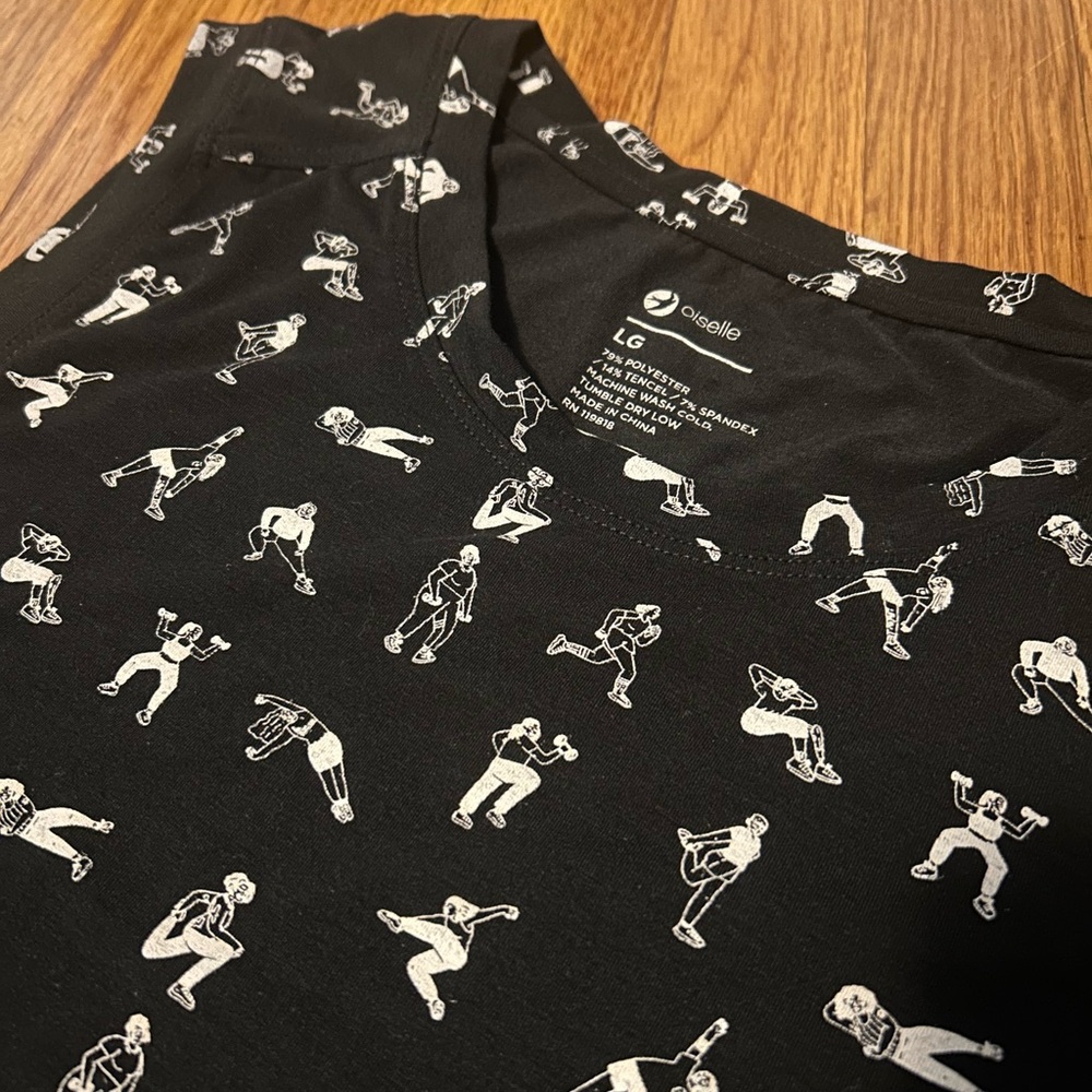 EUC Oiselle Black Tee with White Athlete Graphics tank